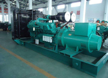 平远800kw康明斯柴油发电机组